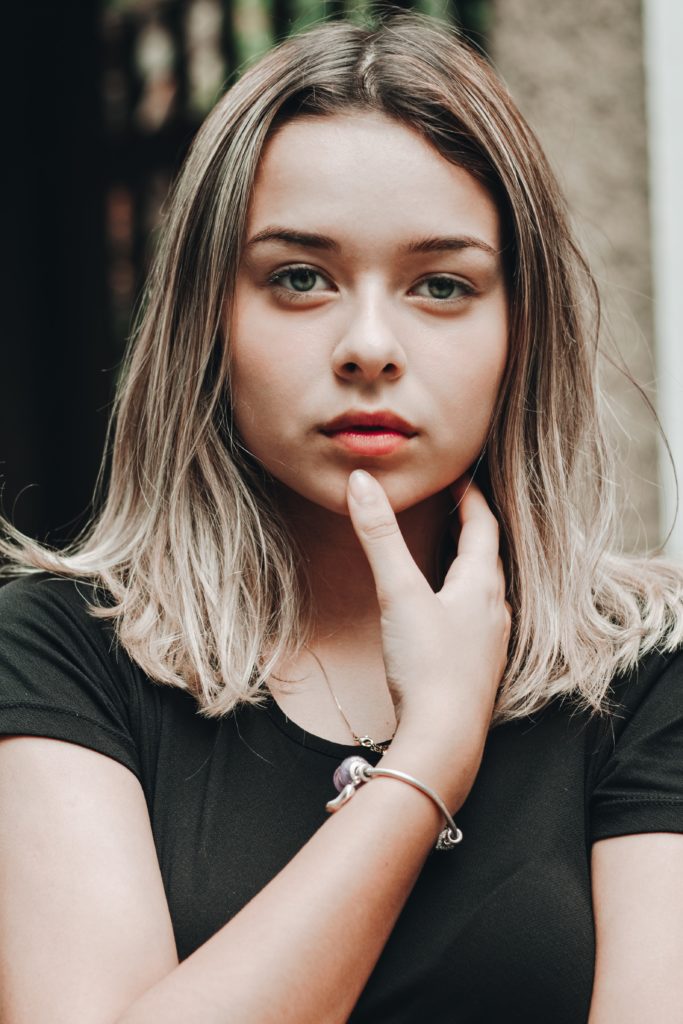 girl looking in a inquisitive way